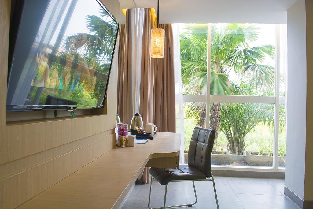 Kyriad Royal Seminyak Chambre photo